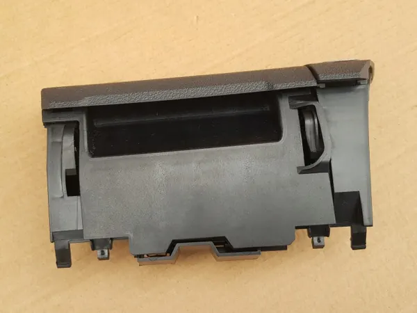 Cinzeiro OEM WYSUWANA e Tomada Isqueiro para VW Touran I image 9