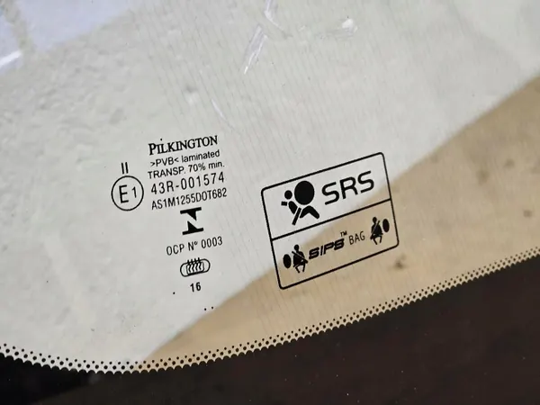 Pare-brise Volvo V40 OEM szyba v40 grzana Chauffé image 7