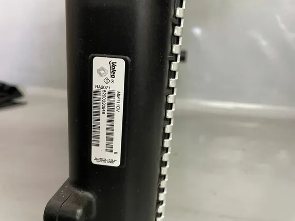 VALEO Radiador de Motor 7700301171 8200330848 image 5