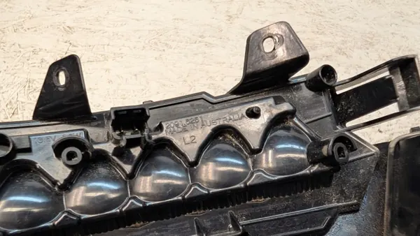 Land Rover Discovery Sport Spiegelkap Links OEM 2163.3051 image 8