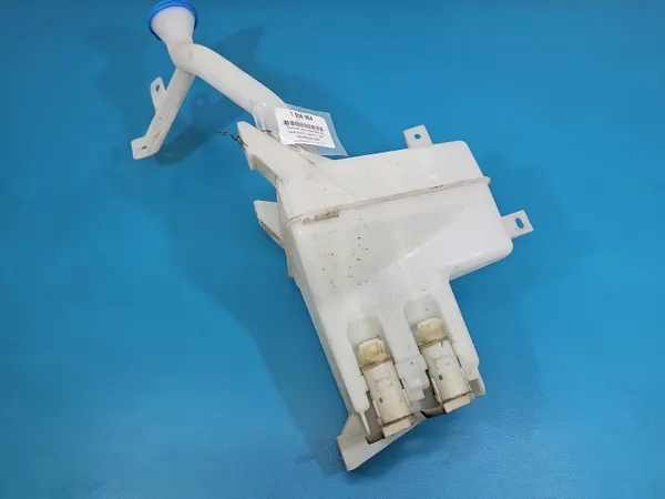 OEM IMPRK1558904 Pesunestetankki Suzuki SX4 S-Crossille image 2