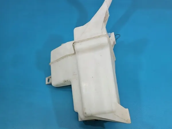 OEM IMPRK1558904 Pesunestetankki Suzuki SX4 S-Crossille image 3