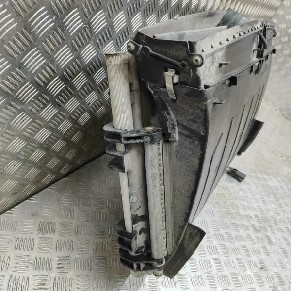 Tesla Model X Kühlteil OEM 103485000E Gebraucht image 7