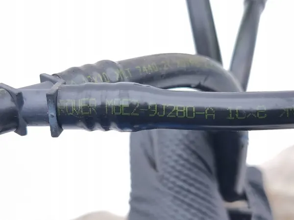 Land Rover Bränsleledning OEM M8E29J280A - Begagnad image 10