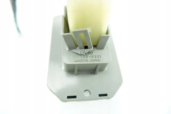 Résistance de soufflante Subaru OEM 077800-0901 Occasion image 4