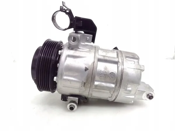 Compresseur de climatisation Mazda CX-30 2.0B SKYACTIV-X image 4