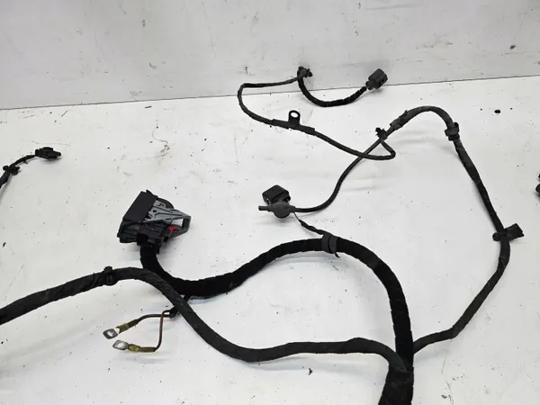 Johdinpunos OEM 4G0971 Audi A6 C7 vasen etuosa image 6