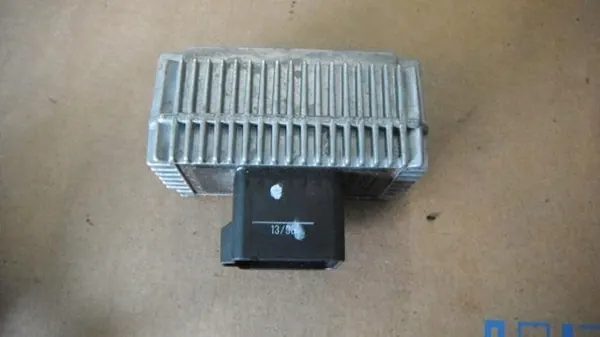 OPEL VECTRA B Sytytystulppakontrolleri 90508974 image 2