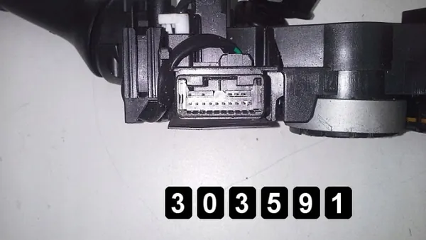 Interruptor Lexus OEM AM-303591 para RX 2006 image 5