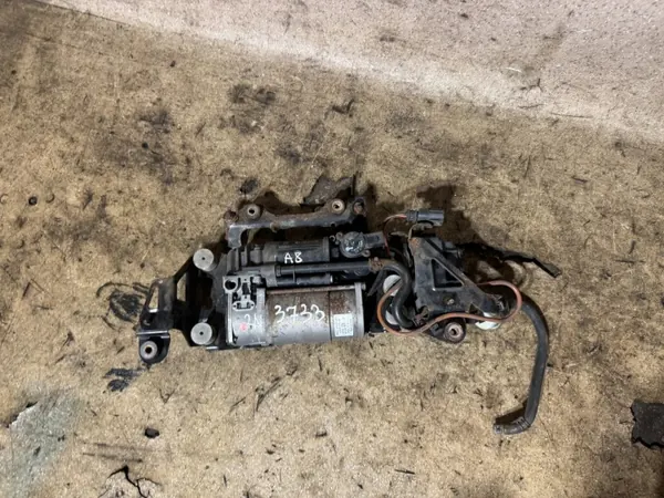 Compresseur Suspension Audi A8 D4 4H0616005C image 3