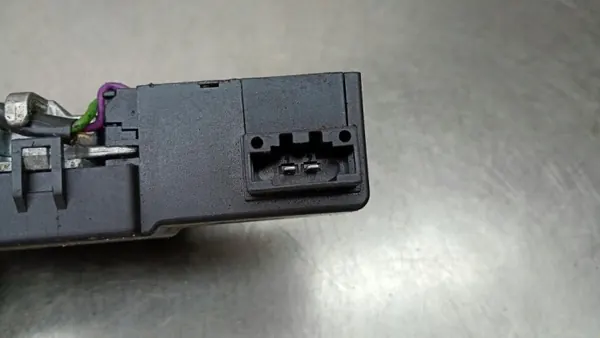 Schiebedachmotor OEM 0390200003 für Mercedes W169 image 3