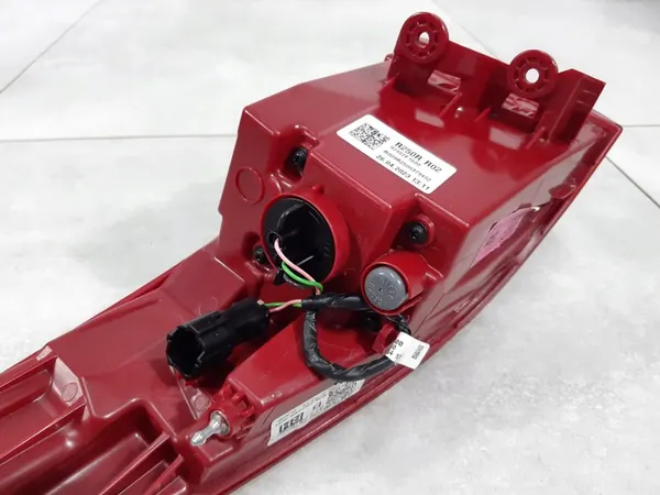 KIA SPORTAGE IV LIFT Lámpara Trasera Derecha 92402F1500 image 10