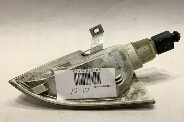 Sinalizador dianteiro direito SKODA OCTAVIA I 1U0953156A image 2