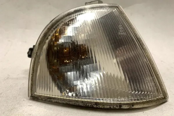 Sinalizador dianteiro direito SKODA OCTAVIA I 1U0953156A image 6