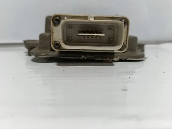 Module de contrôle de pompe à carburant OEM 23184800 GMC Sierra image 3