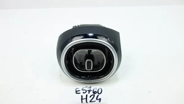 Mercedes-Benz C W206 Ritilä OEM A2068303101 image 2
