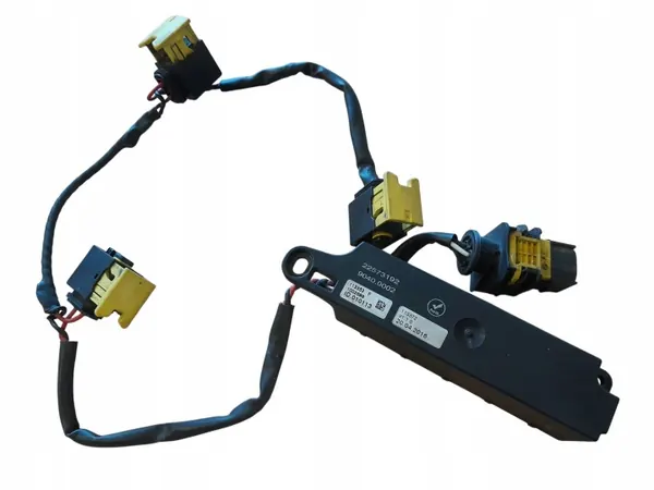 Volvo Tuulettimen relekelan OEM 22573192 - Käytetty image 2