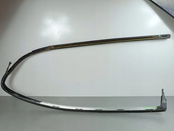 Alfa Romeo Stelvio takaikkuna tiiviste OEM FOB56786 image 5