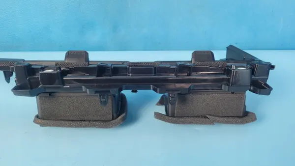 KIA SPORTAGE V Gitterrahmen OEM 84792-R2000 image 7