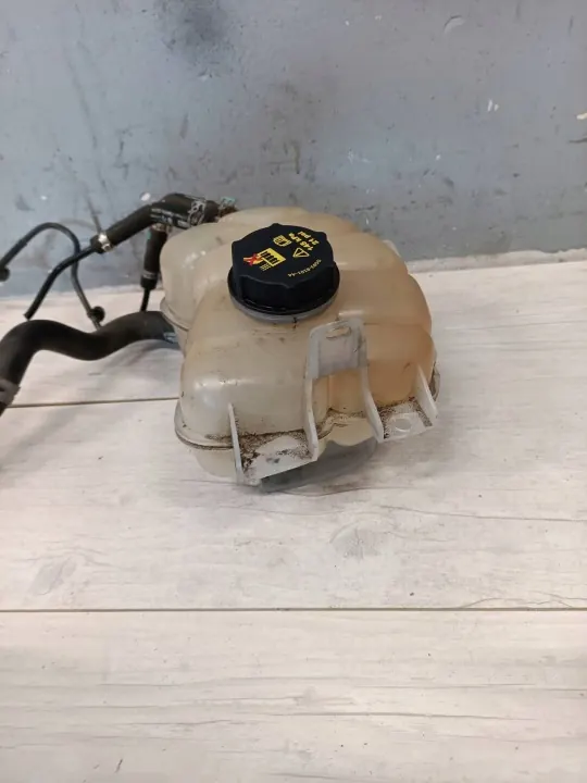 Kühlmittelbehälter Lincoln Continental OEM g3g38a080be image 4