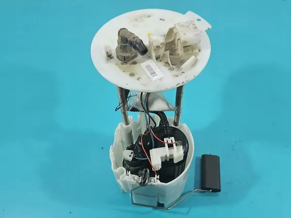 Polttoainepumppu Chevrolet Cruze 1.6 16V image 3