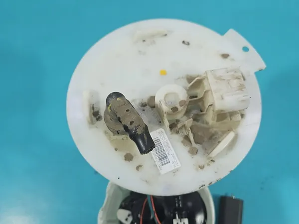 Polttoainepumppu Chevrolet Cruze 1.6 16V image 4