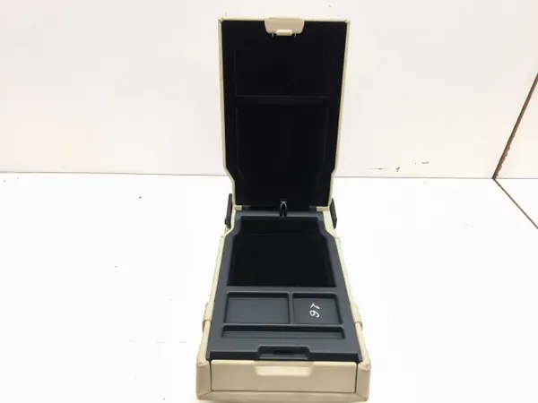 Mercedes-Benz Hinterer Armlehne OEM AMD213976 für E W211 image 9