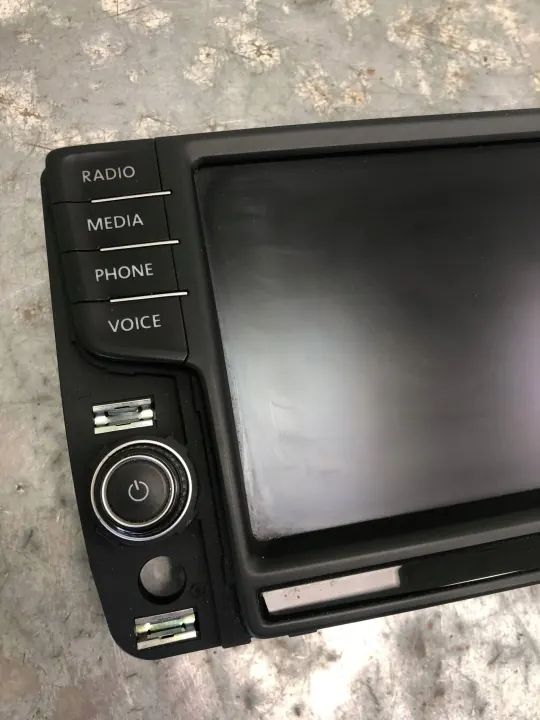 Panel de pantalla de radio VW Crafter II OEM 7C0919606 image 3