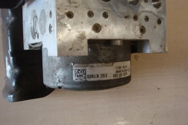 MAZDA CX 5 Bomba de Frenos ABS KJ02437A0 image 2