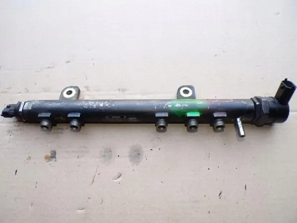 Carril de inyección OEM 55211906 para Fiat Punto 1.3 JTD image 2