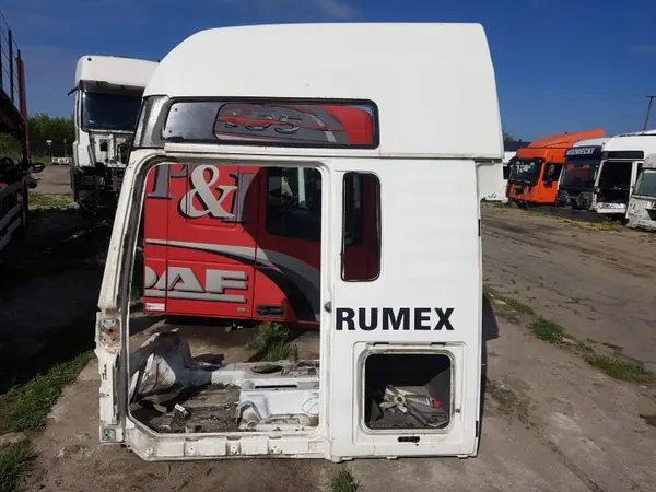 Panneau latéral cabine MAN TGX OEM KABINA ĆWIARTKA BOK image 2