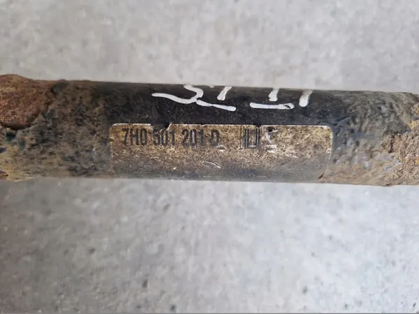 Höger Bakaxel VW T5 2.5 TDI 4MOTION image 2