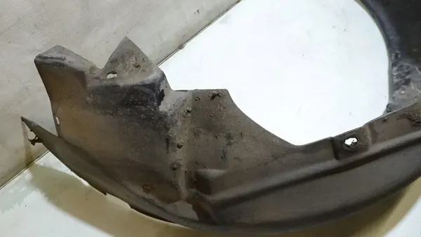 Front Left Wheel Arch Volkswagen Golf 1.3 image 5