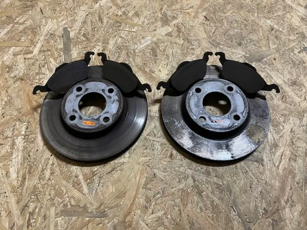 Jeu Plaquettes & Disques AV Ford C-MAX MK1 OEM image 2