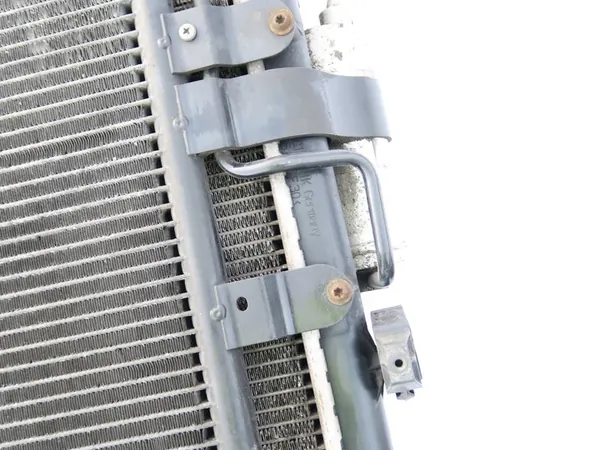 Vatten- och AC-radiatorer med fläktar 1.8T AUM Audi A3 01-03 image 5