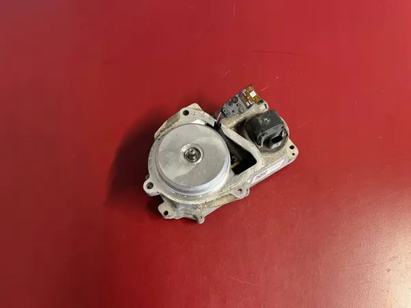 Pompe de direction assistée BMW OEM 6876087 - Occasion image 2