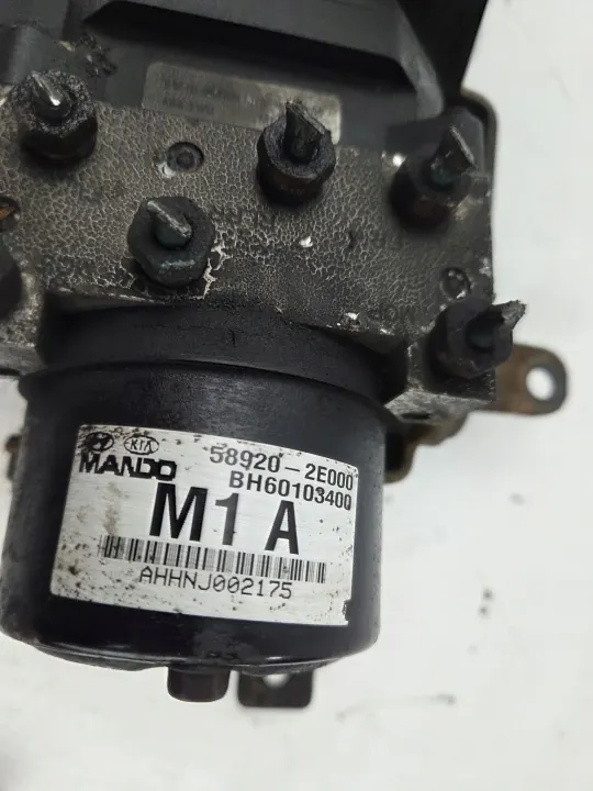 Pompe ABS OEM 58920-2E000 pour Kia Sportage image 3