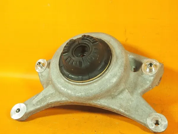 OEM 8k0412384f Oikea Jousituskiinnike Audi A5 8T image 4