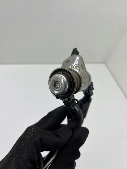 Inyector AdBlue VW Caddy IV OEM 2K5131983L 04L131113R image 10