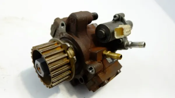 Injectiepomp Peugeot 308 T9 1.6 E-HDI OEM 9672605380 image 4