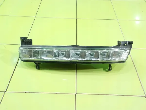 Citroen DRL Lamp Höger Fram OEM 177850-02 Begagnad image 2
