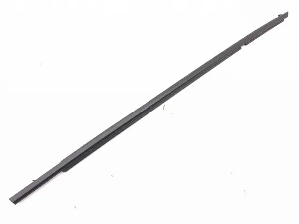 Toyota RAV4 takaikkunan tiiviste OEM AMD226926 image 2