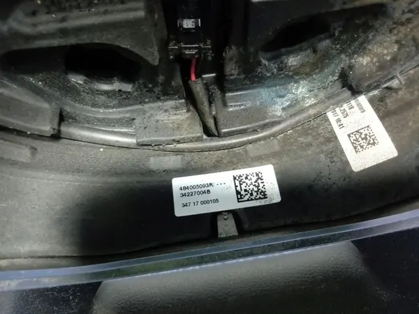Dacia Lodgy Multifunktionsratt OEM 484005093R image 4