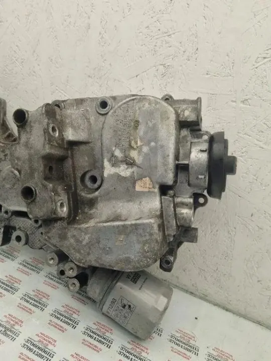 Steuerkettenabdeckung OEM 03C103464B für VW Passat B6 image 8