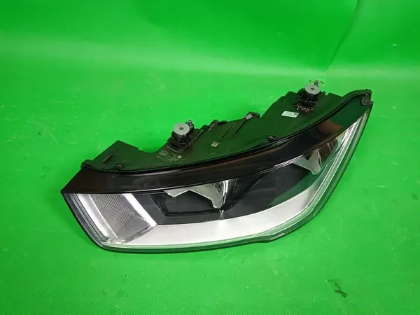 Faros delanteros izquierdo Audi A1 8X Facelift image 2