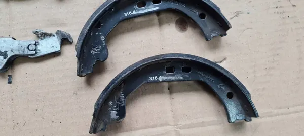 Maserati Quattroporte VI Jarrupalat sarja taka OEM KTS23820 image 3