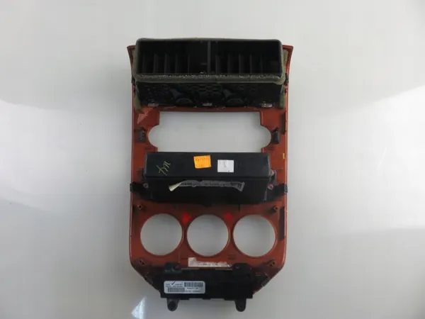 Consola central Dodge usada OEM 63248BG image 5