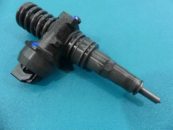 OEM 0414720035 ruiskutus pumppu VW Group 1.4 TDI image 2