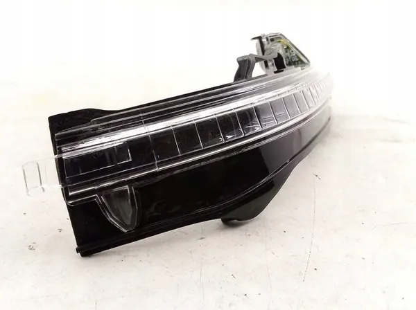 AUDI Q5 Indicador de Espelho Direito 80A949102 image 2