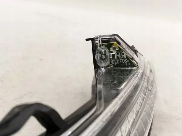 AUDI Q5 Indicador de Espelho Direito 80A949102 image 5